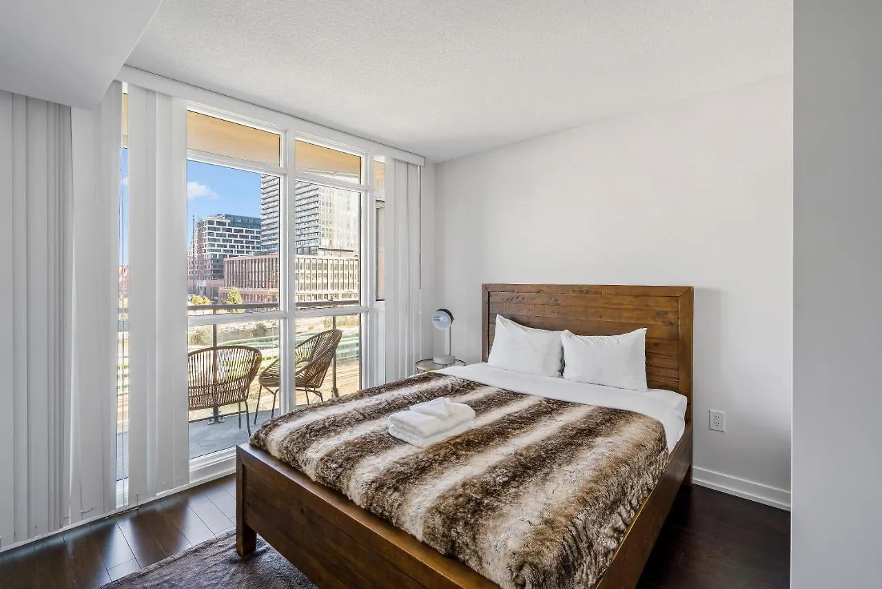 Apartment Family Oriented Downtown Toronto 2Bdrm Condo With Parking & Office Space