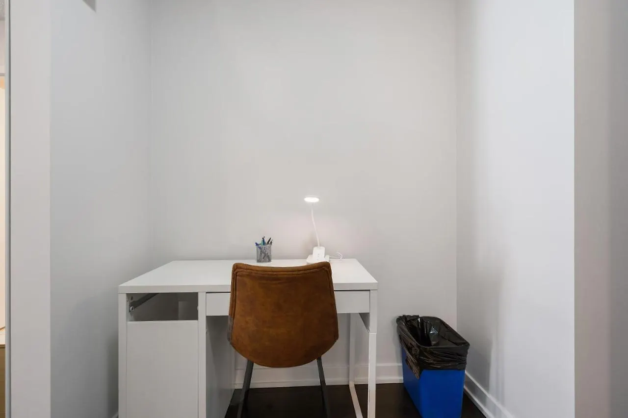 Apartment Family Oriented Downtown Toronto 2Bdrm Condo With Parking & Office Space
