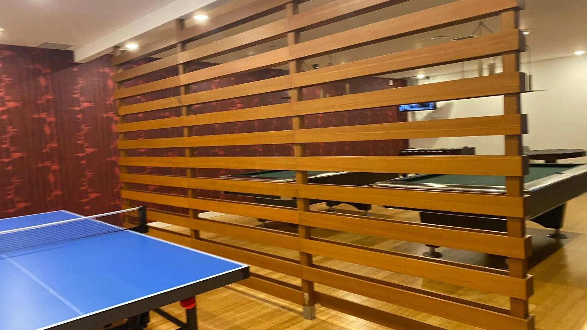 Apartment Family Oriented Downtown Toronto 2Bdrm Condo With Parking & Office Space Canada