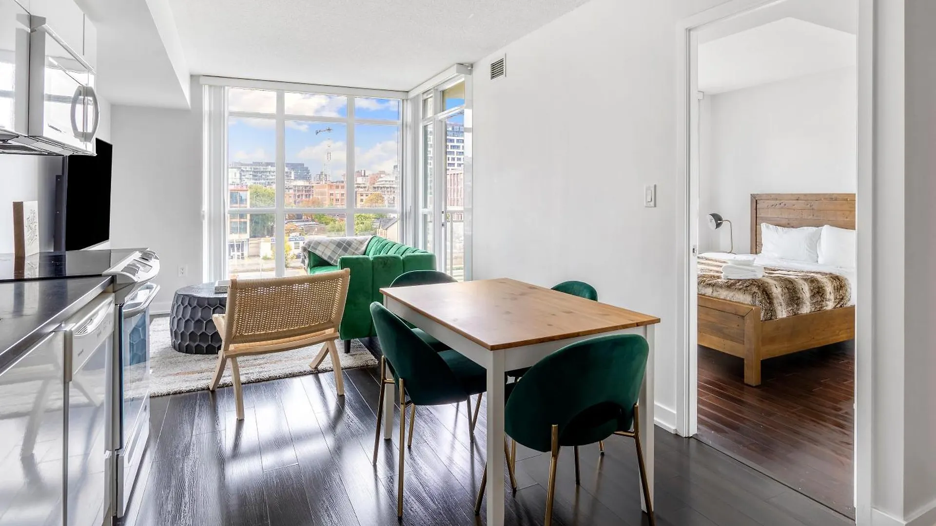 Family Oriented Downtown Toronto 2Bdrm Condo With Parking & Office Space 0*,